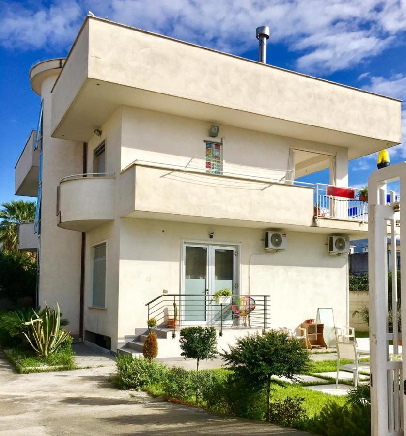 Bed and Breakfast Mon Reve Camposano Exterior foto